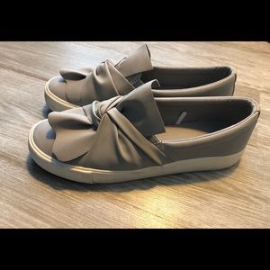 American Eagle Gray Sneakers